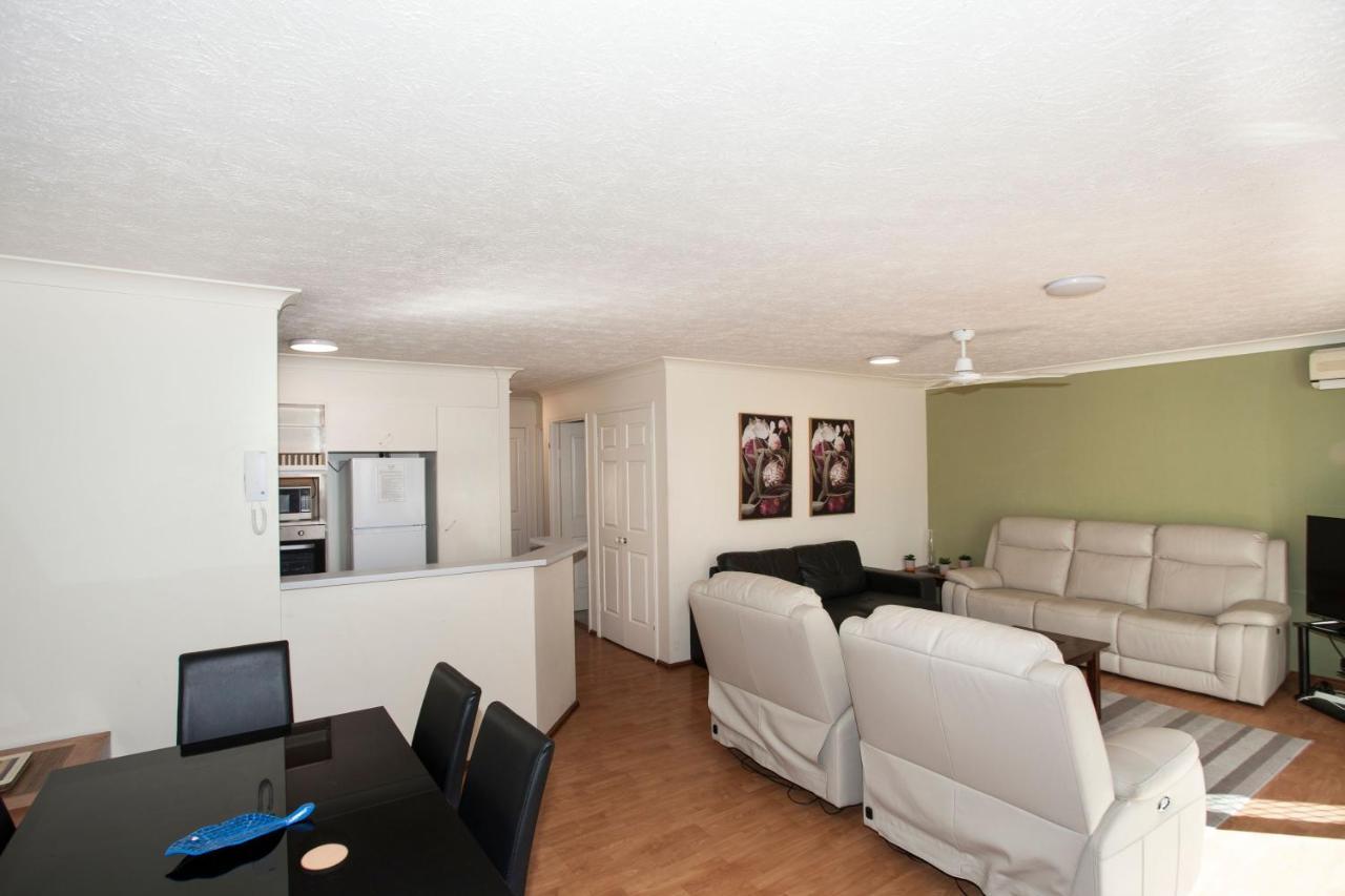 Hotel Surfers Tradewinds Gold Coast Exterior foto
